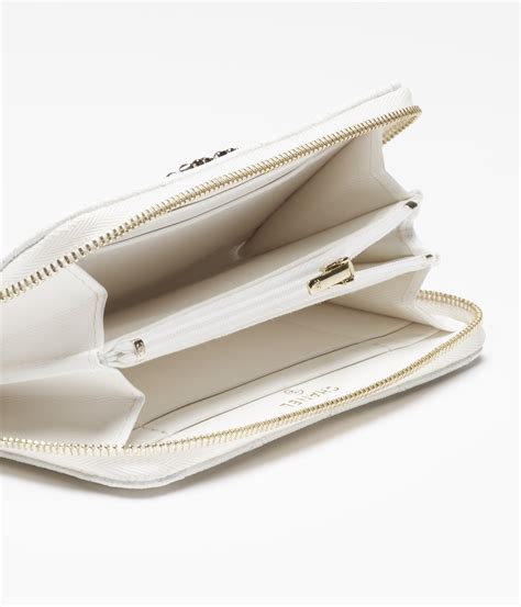 chanel zip wallet in grained calfskin price
